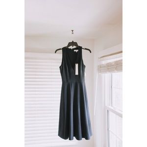 DRESS THE POPULATION | Navy Blue Dress